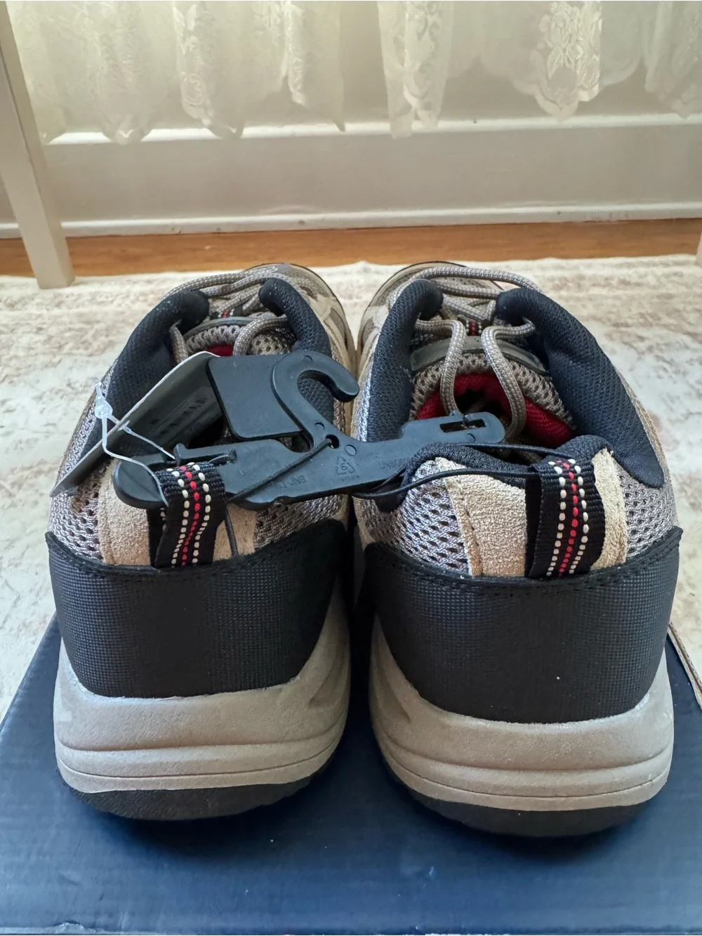 Men's Size 8 Casual Leather & Mesh Walking Shoes - Tan NWT